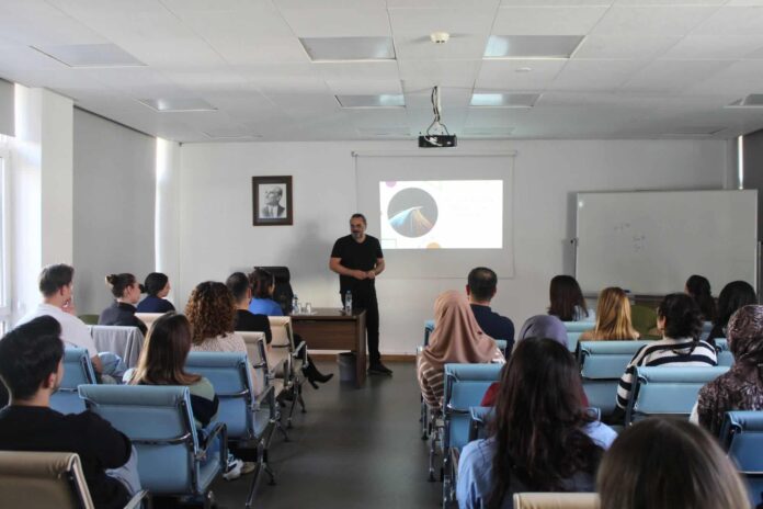 DİLKOM’da Afazi Seminerinde Seri Konuşmanın Beyindeki Yeri ve Göz Ardı Edilen Yönleri Tartışıldı