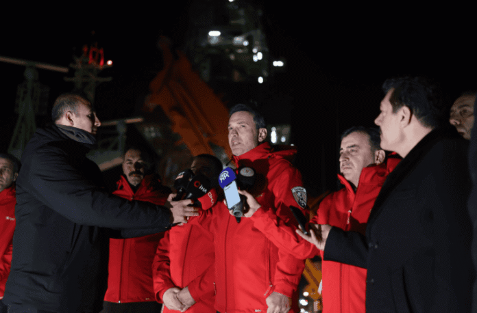 Bakan Bayraktar: Yıldırım Sondaj Gemisi Karadeniz Görevine Hazırlanıyor, Sakarya Gaz Sahasında Üretim Artacak