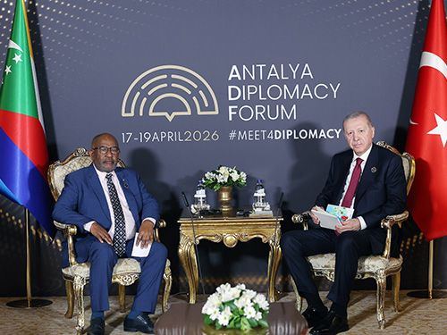 Cumhurbaşkanı Erdoğan ve Komorlar Birliği Cumhurbaşkanı Azali, Antalya Diplomasi Forumu kapsamında görüştü